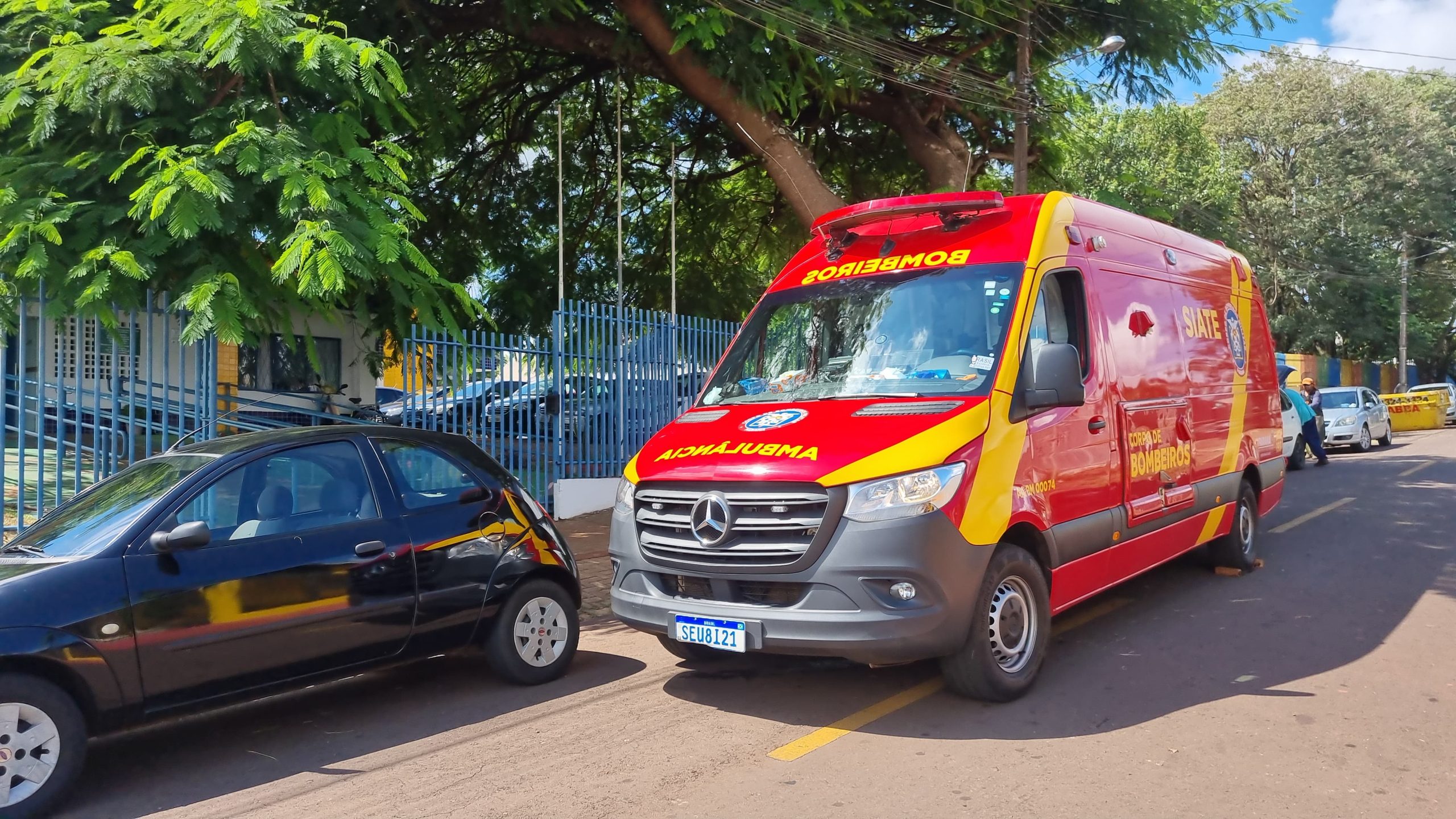 Criança é socorrida pelo Siate no CMEI Emanuel Bottini Portes