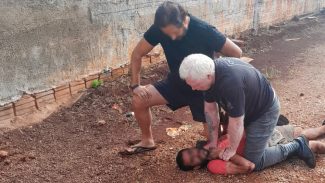 Agente da GCP não pensa duas vezes, e imobiliza criminoso durante tentativa de roubo no vizinho