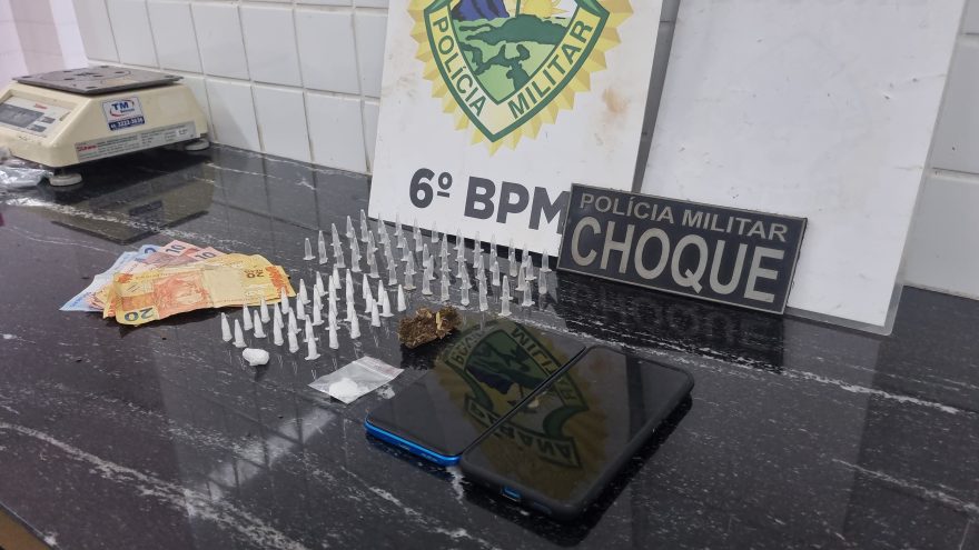 Dupla é detida em posse de drogas no bairro Morumbi