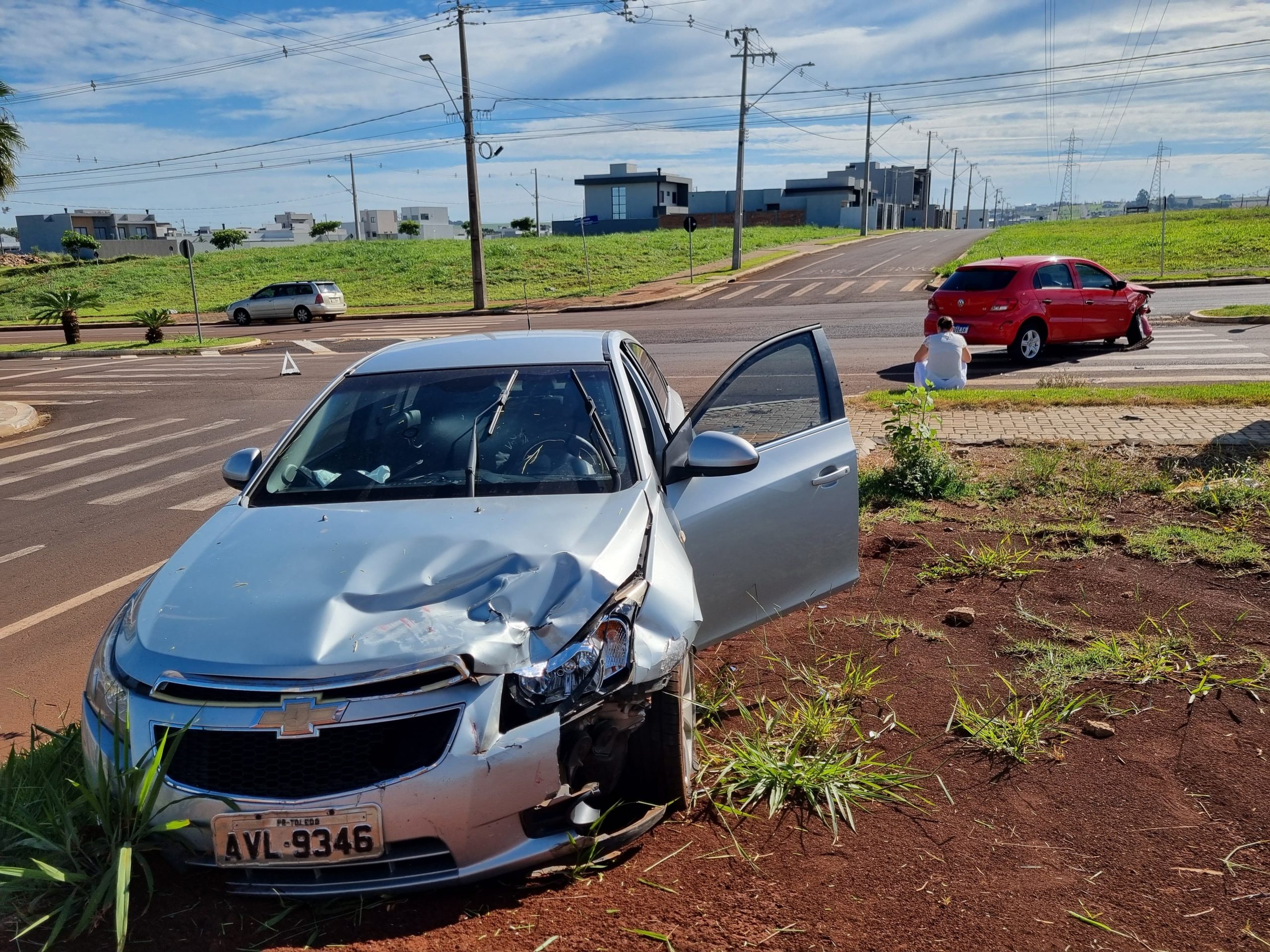 Pancada! Gol e Cruze se envolvem em colisão na Avenida Guaíra