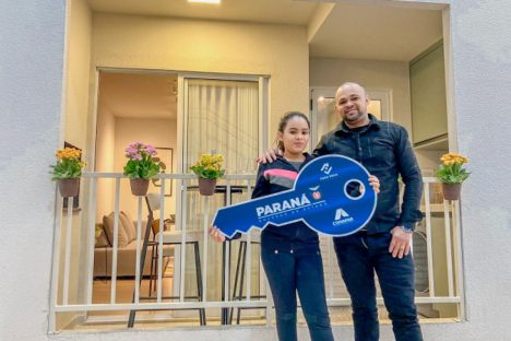 Estado investe mais de R$ 10 milhões em residenciais para 604 famílias em Londrina Imagem referente a Estado investe mais de R$ 10 milhões em residenciais para 604 famílias em Londrina