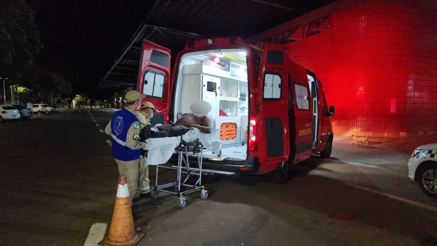 Vítima de agressão é socorrida pelo Siate na Rodoviária