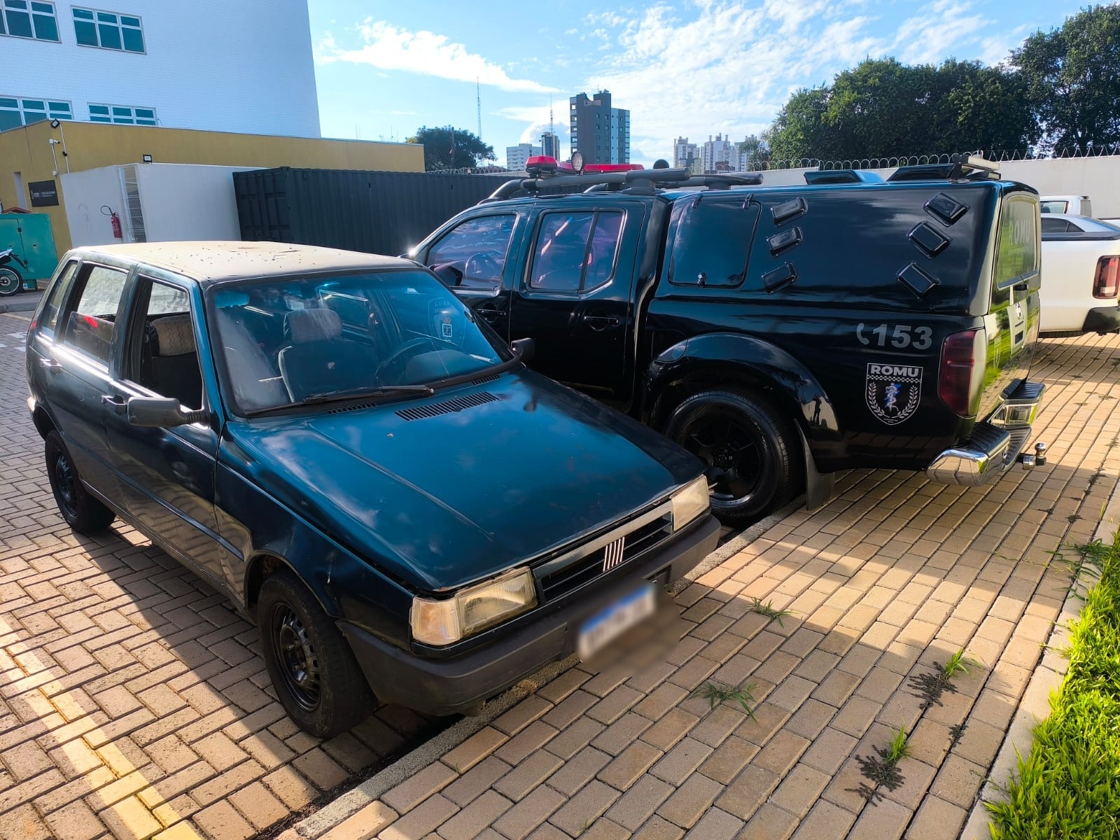 ROMU recupera veículo furtado e detém suspeito em Cascavel