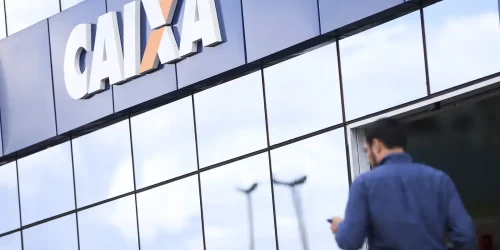 Caixa libera abono salarial para nascidos em fevereiro Imagem referente a Caixa libera abono salarial para nascidos em fevereiro