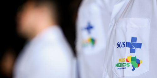 Mais Médicos: Saúde anuncia 2,2 mil novas vagas e cadastro reserva Imagem referente a Mais Médicos: Saúde anuncia 2,2 mil novas vagas e cadastro reserva
