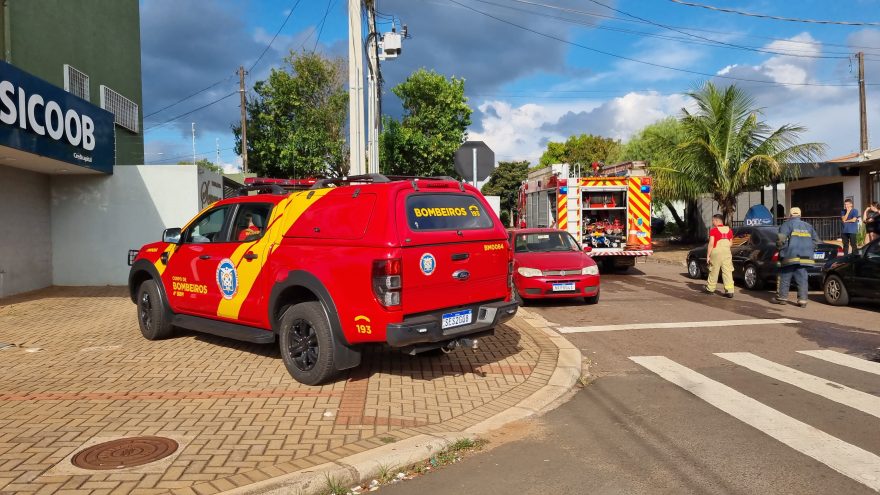 Vela acesa em apartamento causa princípio de incêndio no Floresta