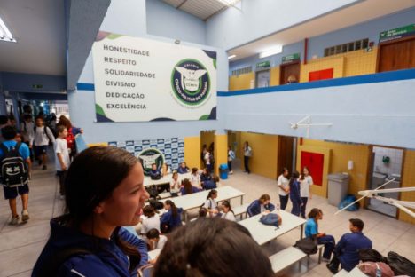 Aprovados por pais e alunos, colégios cívico-militares mudam realidade de comunidades do Paraná Imagem referente a Aprovados por pais e alunos, colégios cívico-militares mudam realidade de comunidades do Paraná