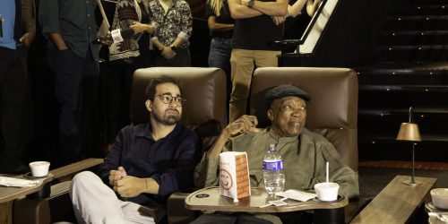 Imagem referente a Milton Nascimento se emociona com filme sobre sua vida em pré-estreia