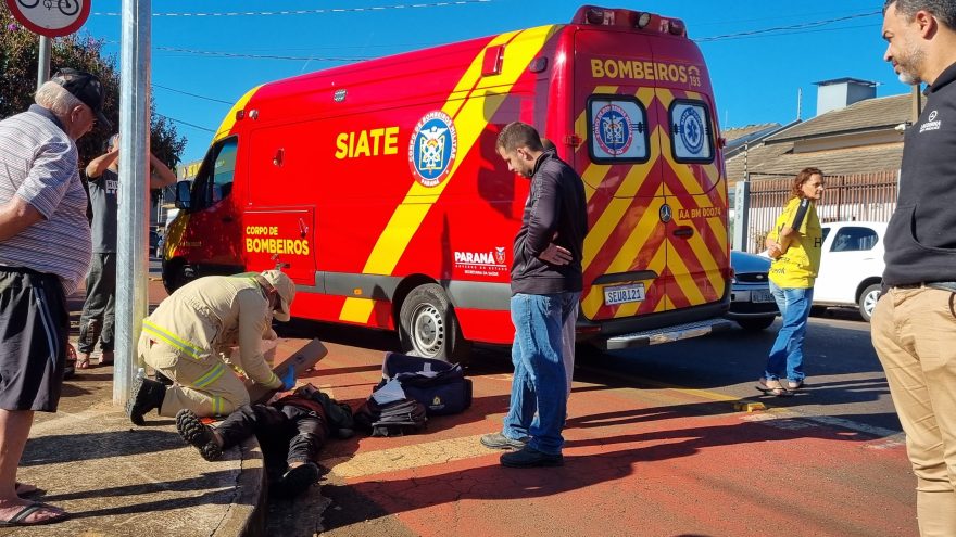 Motociclista sofre fratura no braço após acidente na Avenida Tito Muffato