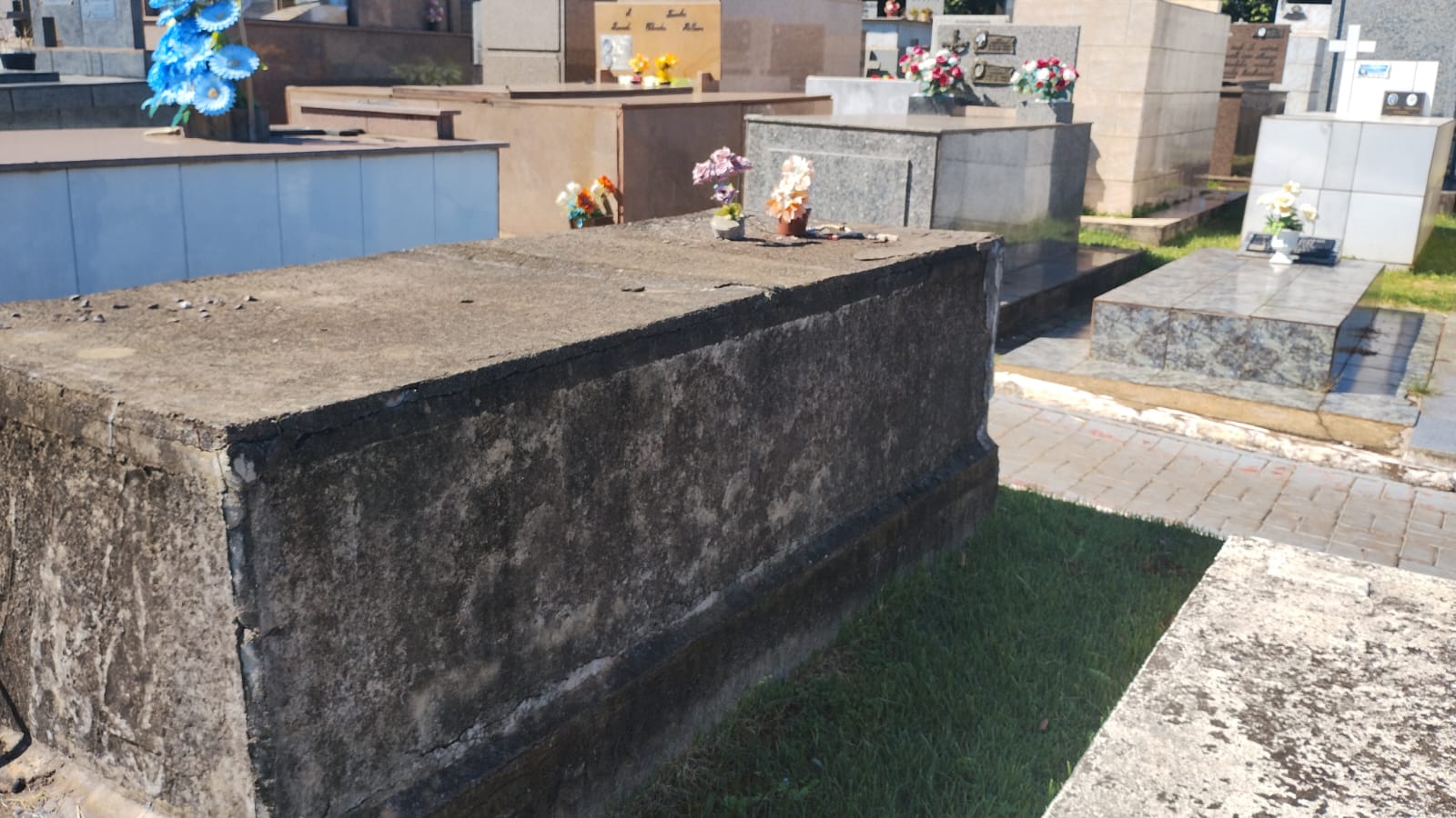 Acesc convoca famílias para readequação de túmulos sob risco de desapropriação