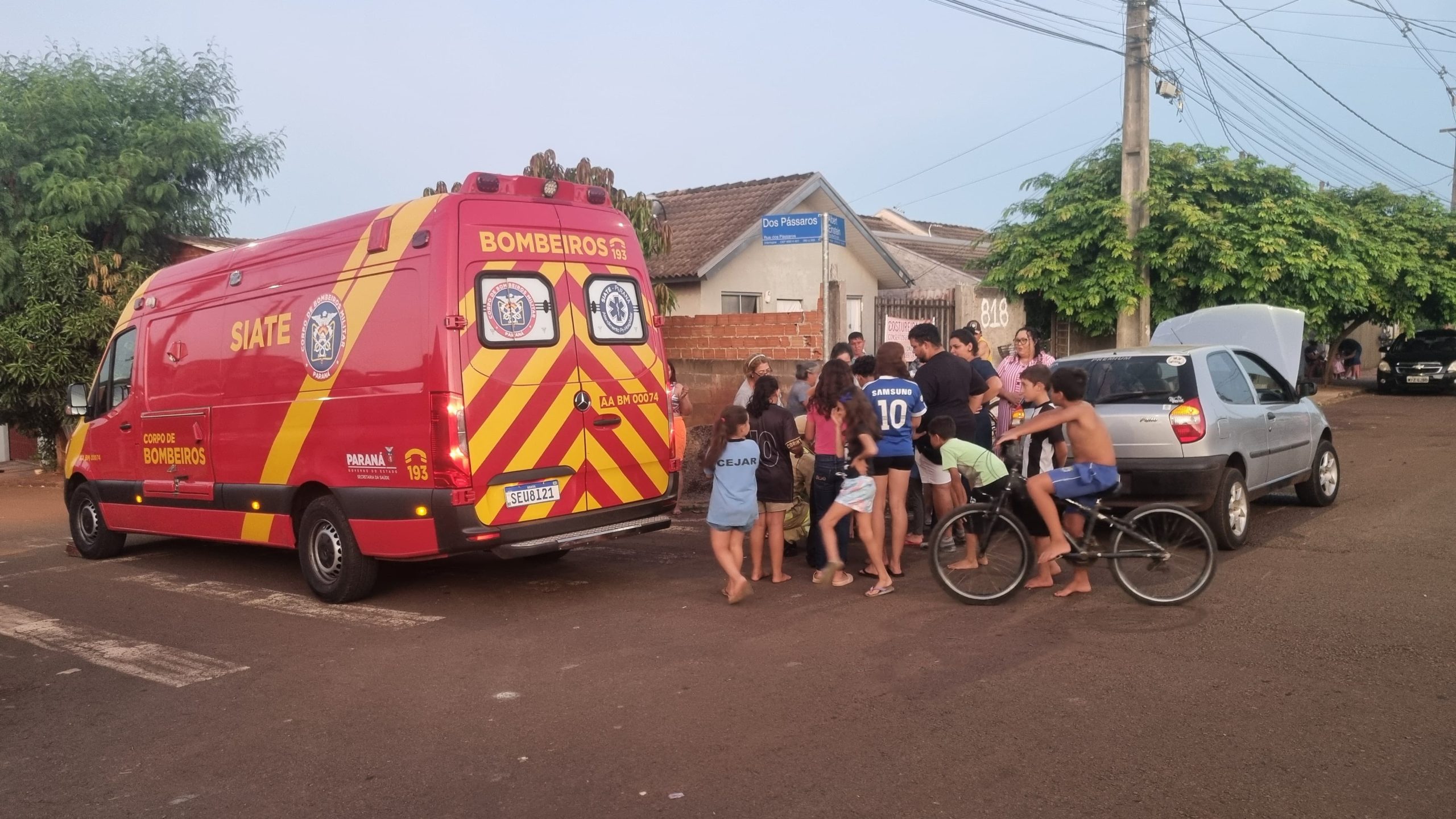 Criança de 8 anos é atingida por Palio no Gralha Azul em Cascavel