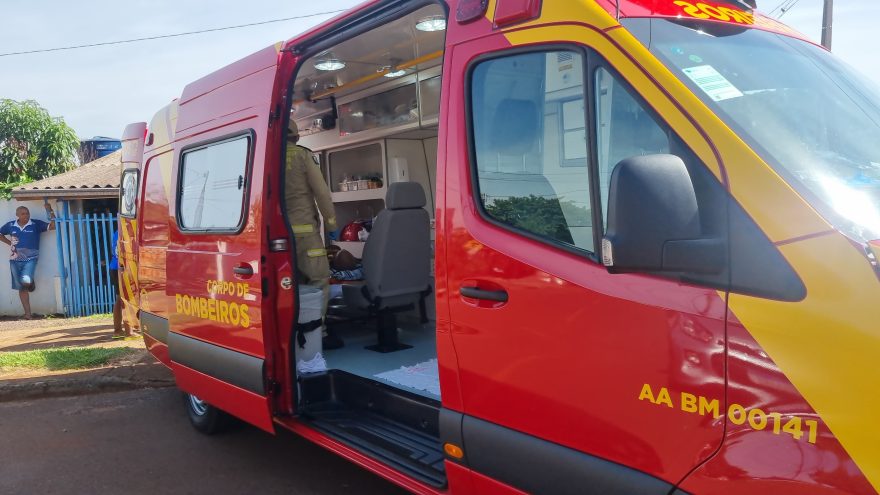 Idoso é socorrido pelo Siate na Rua Alemanha