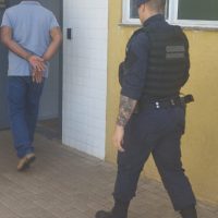 Imagem referente a Homem é detido pela GM após descumprimento de medida protetiva
