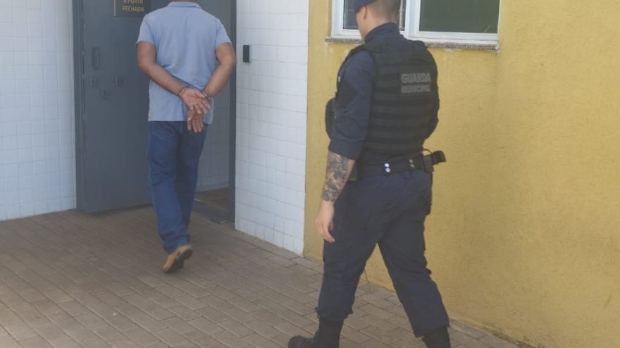 Homem é detido pela GM após descumprimento de medida protetiva