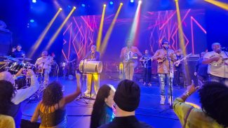 Fundo de Quintal leva música brasileira aos Estados Unidos