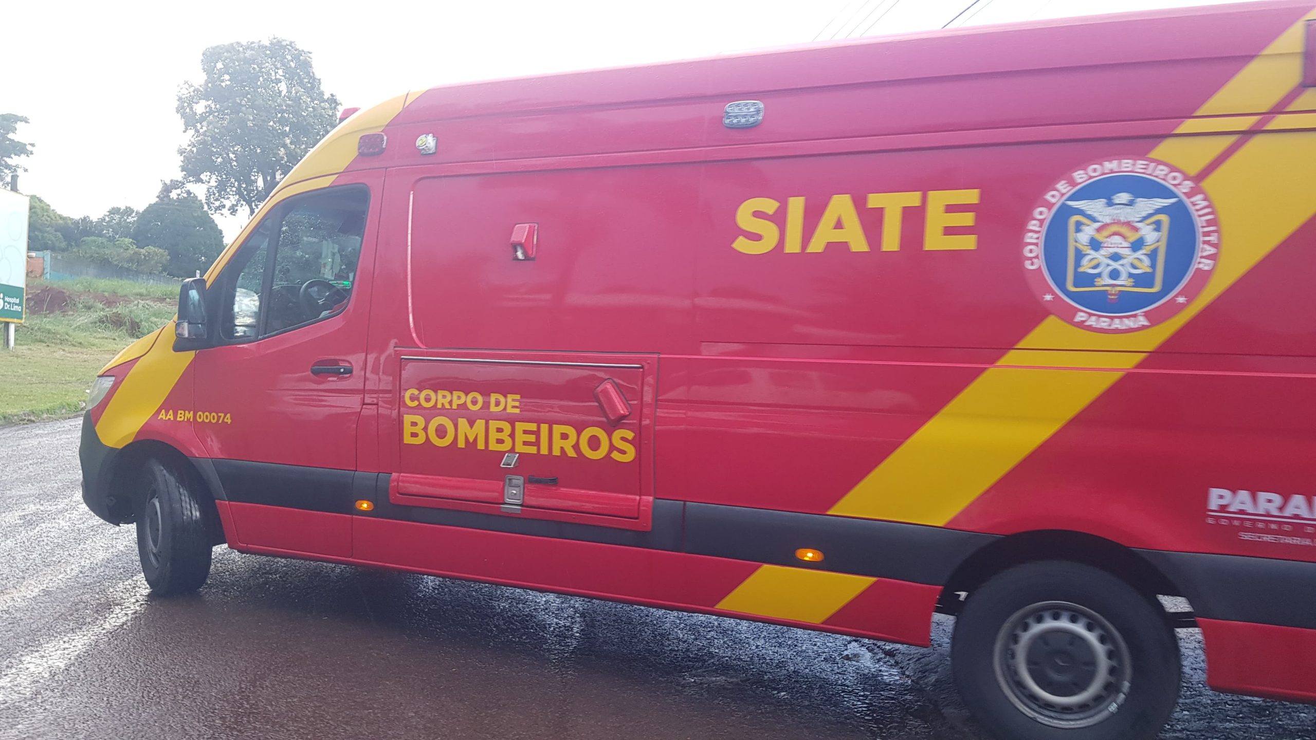Idoso de 75 anos cai em arquibancada e fica ferido em Cascavel Idoso de 75 anos cai em arquibancada e fica ferido em Cascavel
