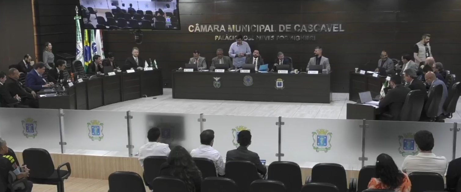 Vereadores votam proibição de shows de apologia ao crime e citam "MC Catra" morto em 2018