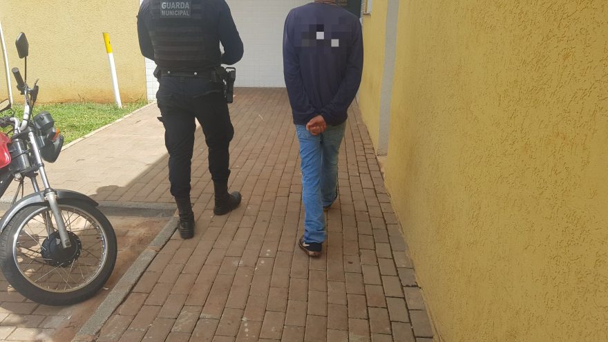 Com moto furtada, homem é preso pela Guarda Municipal
