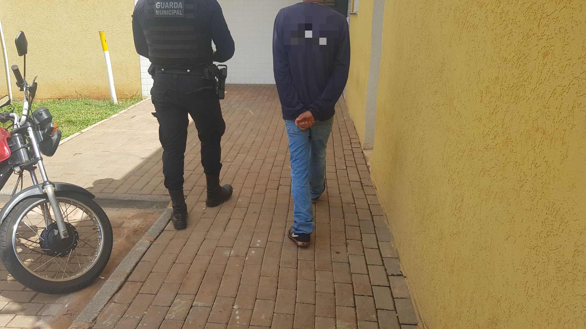 Com moto furtada, homem é preso pela Guarda Municipal