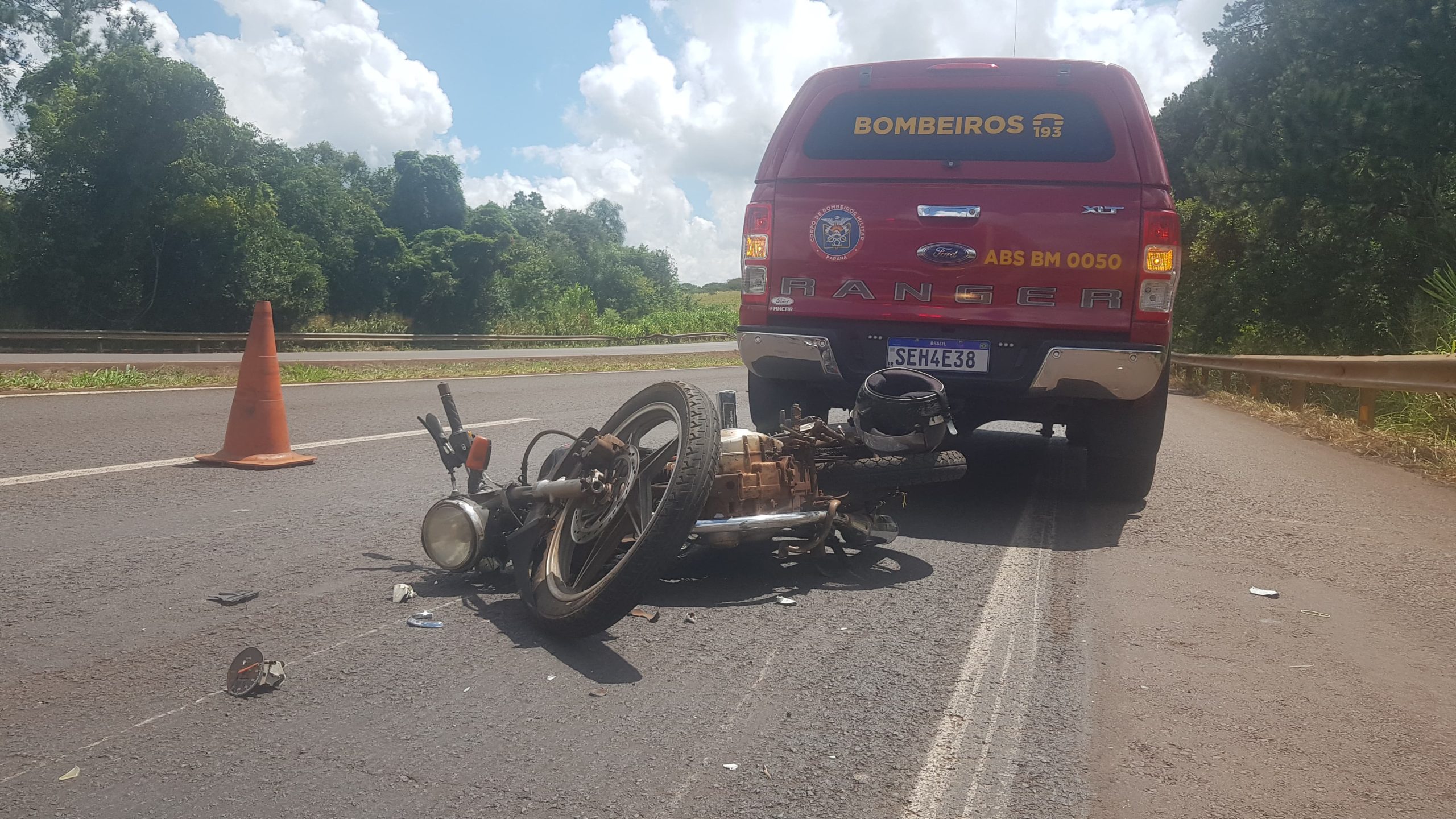 Motociclista fica em estado grave após acidente no Contorno Oeste Motociclista fica em estado grave após acidente no Contorno Oeste