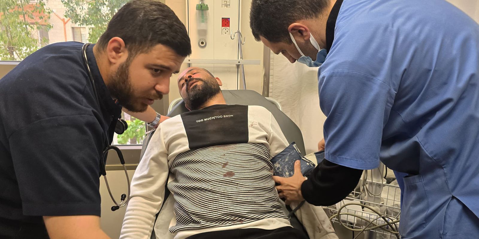 Palestino que ganhou Oscar é libertado por Israel após espancamentos