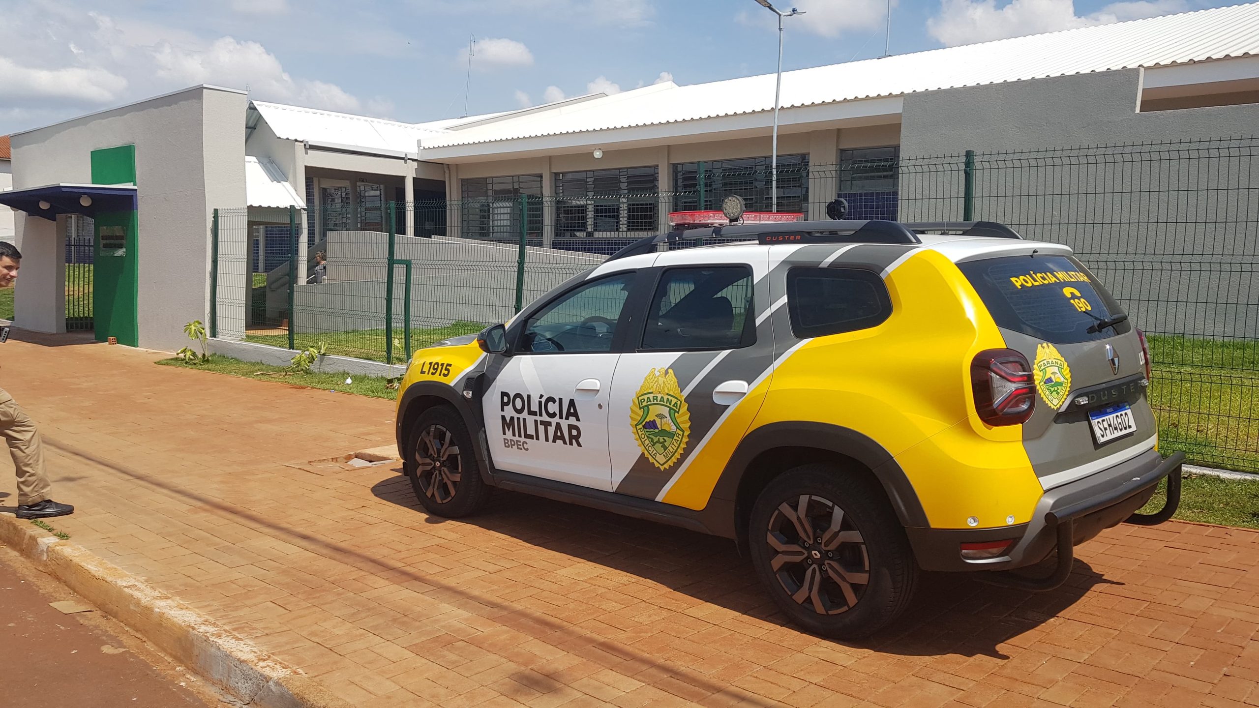 Aulas da tarde são canceladas após briga em colégio no Riviera