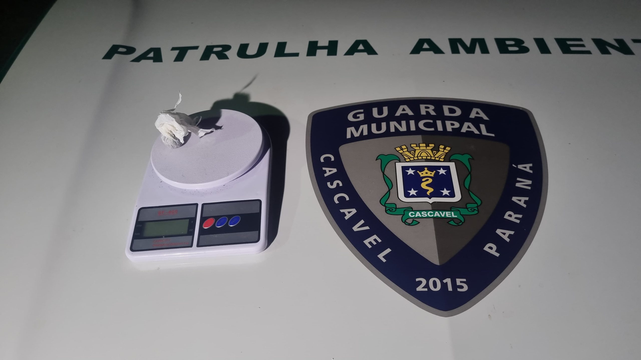 Jovem é detido pela GM em posse de maconha no Terminal Leste
