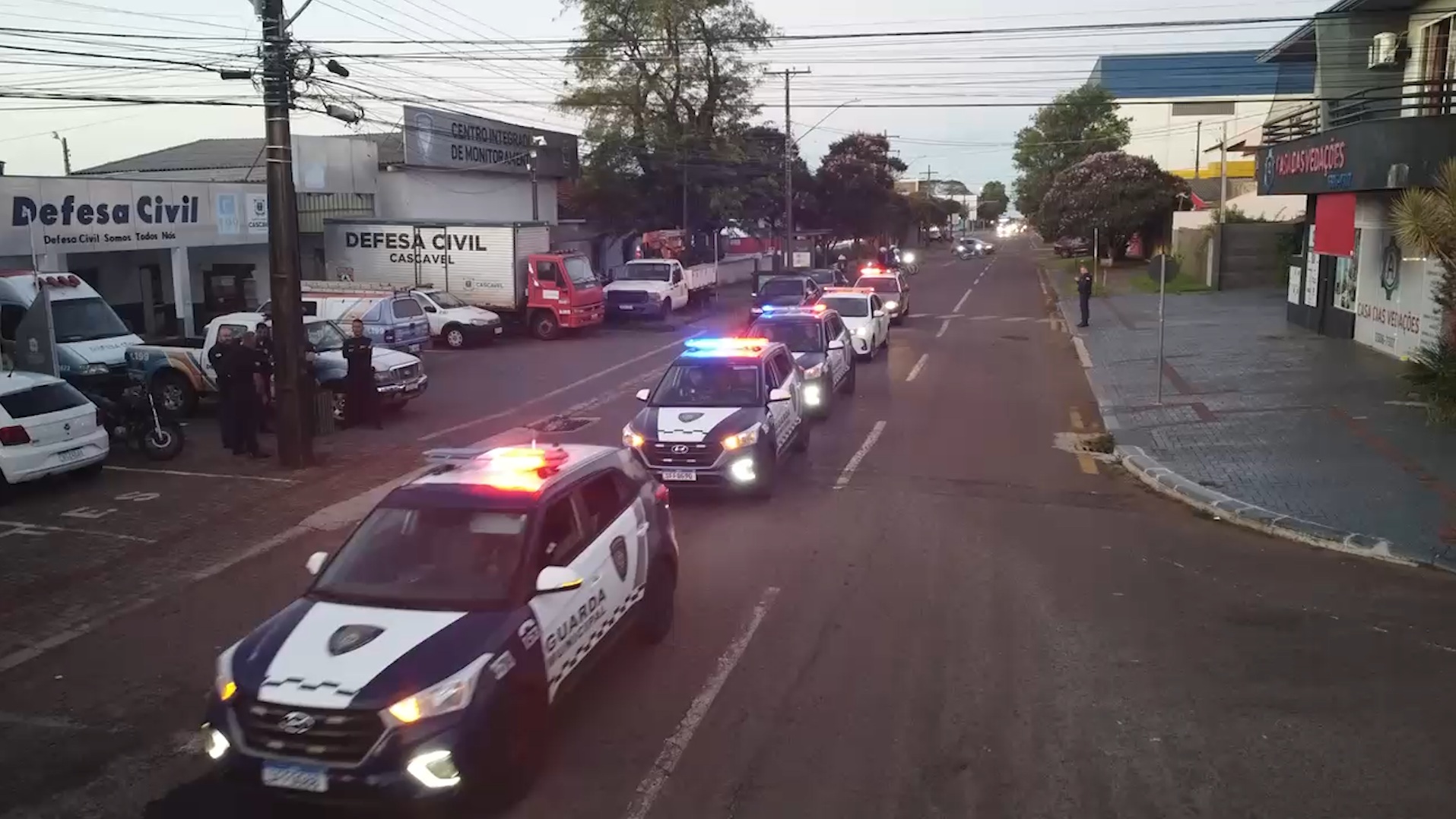 GM e GCP deflagram operação contra moradores de rua e apreendem facas, cachimbos e itens pontiagudos GM e GCP deflagram operação contra moradores de rua e apreendem facas, cachimbos e itens pontiagudos
