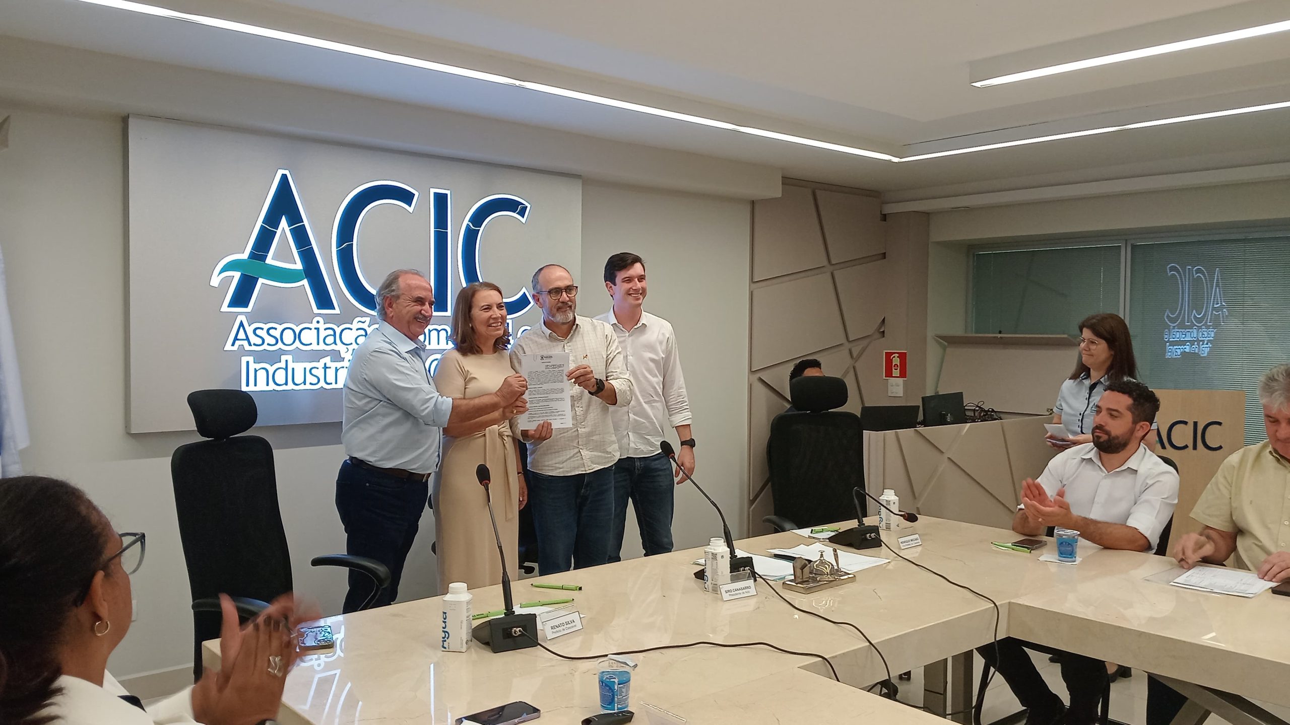 Prefeito faz balanço dos primeiros três meses de governo em evento na Acic