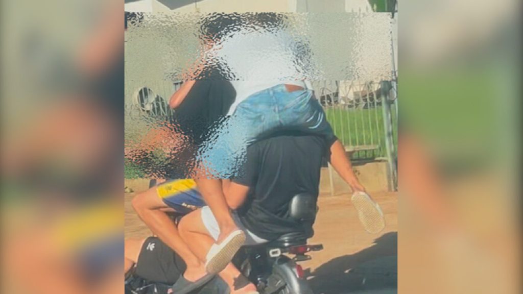 Adolescentes abusam de bicicletas elétricas e patinetes em Goioerê
