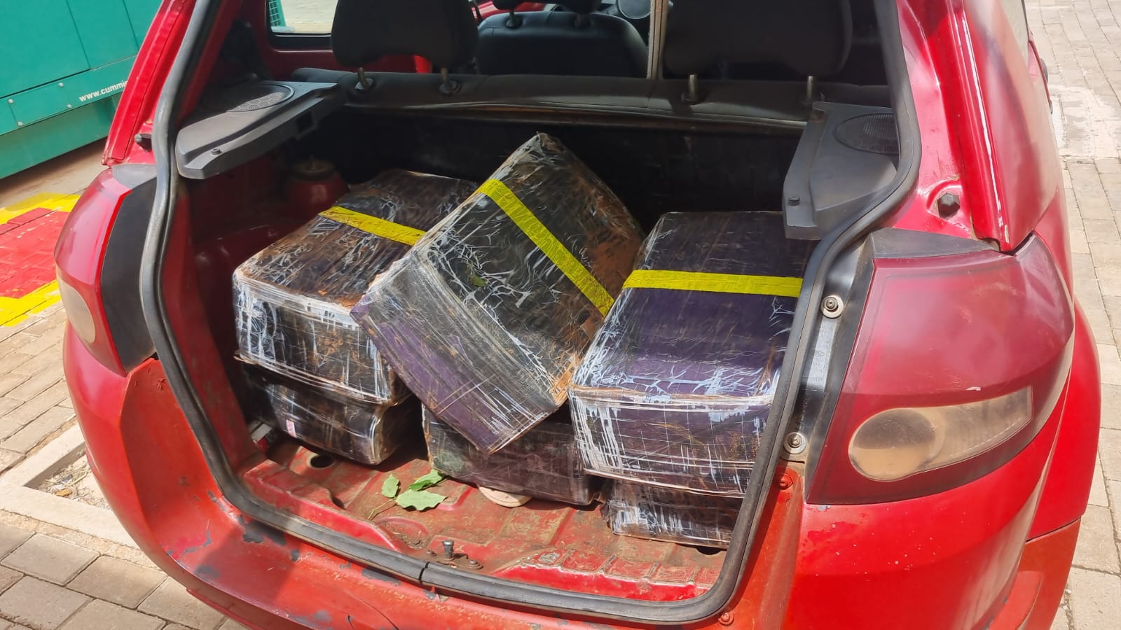 Transportando maconha, jovem é detido pela Polícia Rodoviária Federal