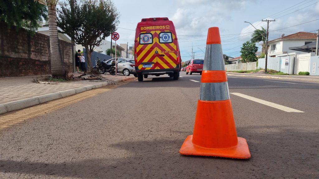 Rapaz fica ferido após acidente no Bairro Maria Luiza em Cascavel
