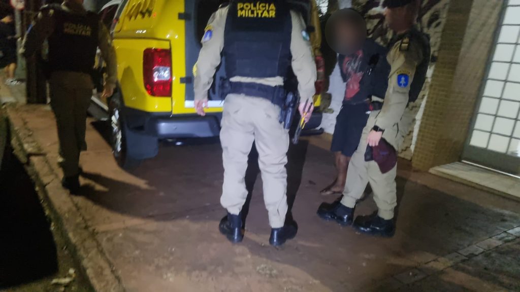 Se deu mal! Ladrão invade casa em Cascavel, alarme dispara e não consegue fugir