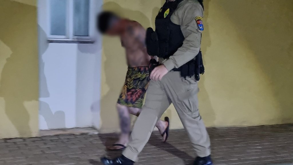 Polícia age rápido e captura suspeito de matar homem a facadas no bairro Melissa