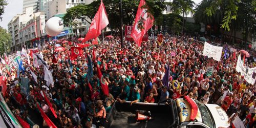 Cidades brasileiras têm atos contra anistia a golpistas neste domingo Imagem referente a Cidades brasileiras têm atos contra anistia a golpistas neste domingo