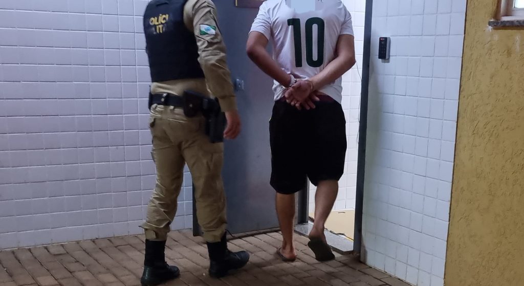 Homem é detido acusado de agredir a companheira no Universitário