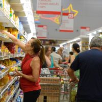 Imagem referente a Mercado reduz previsão para expansão da economia em 2025