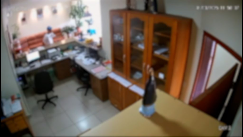 Rapaz é preso após furtar celular no salão paroquial do Bairro Brasmadeira