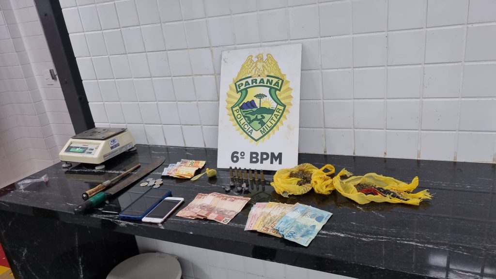 PM detém dupla e apreende munições, drogas, dinheiro e celulares no Bairro Cancelli