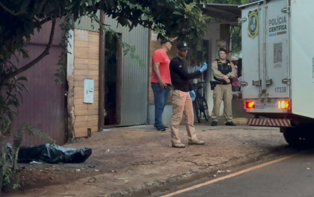 Homem é morto a facadas durante discussão em bar em Campo Mourão