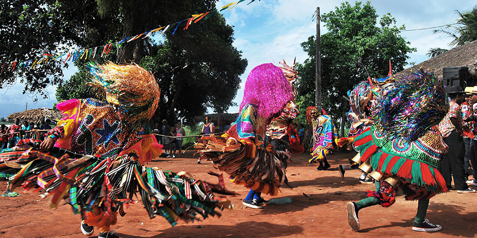 Maracatu nação pode se tornar 8º patrimônio cultural imaterial do país Maracatu nação pode se tornar 8º patrimônio cultural imaterial do país