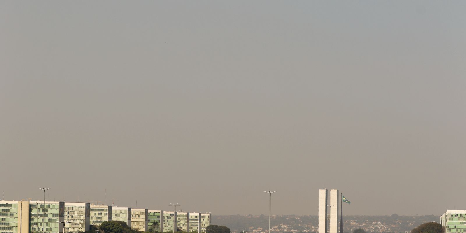 Servidores públicos têm até o dia 30 de abril para validar cadastro Servidores públicos têm até o dia 30 de abril para validar cadastro