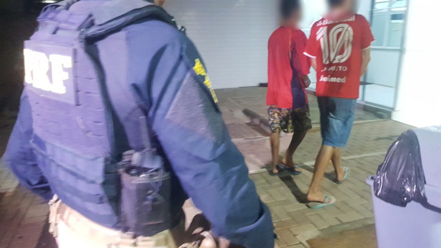 Dupla é detida em Catanduvas em posse de Gol furtado em Cascavel