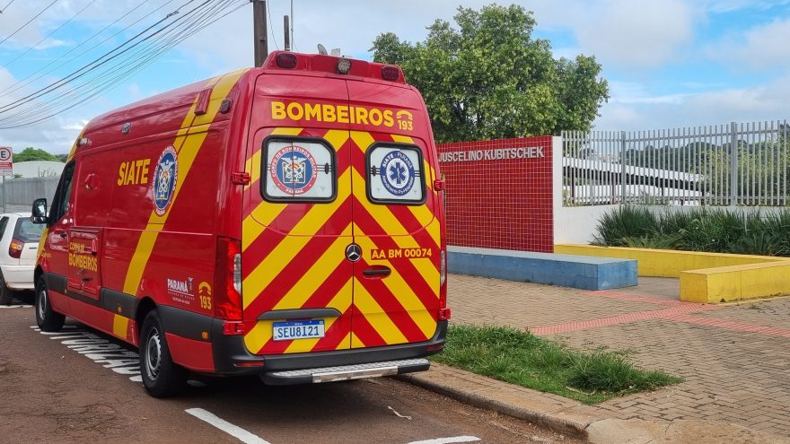 Menino é socorrido pelo Siate na Escola Juscelino Kubitschek