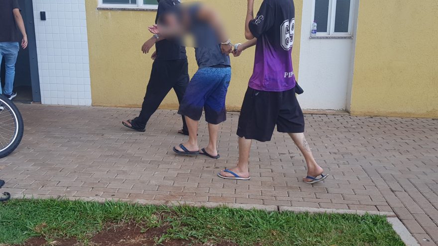 Polícia Civil prende três pessoas envolvidas com venda de drogas no Consolata