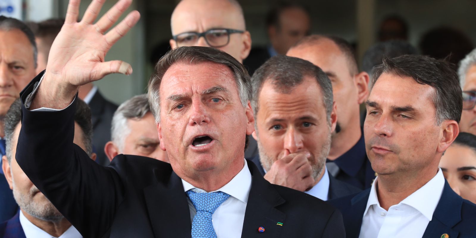 Moraes nega pedido para prender Bolsonaro