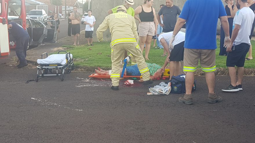 Idosa de bicicleta sofre acidente grave na Rua Jiboia