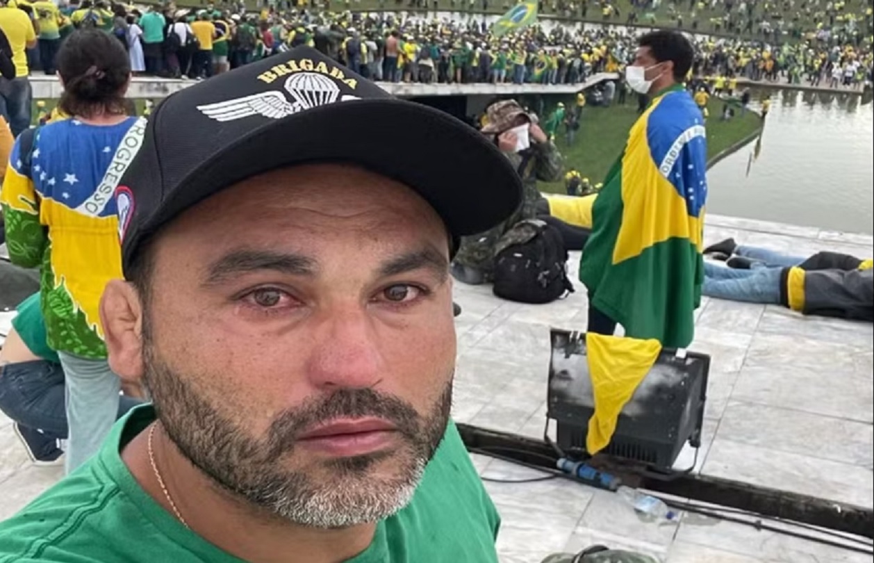 Fujão! Ex-candidato a vereador de Cascavel tem pedido de prisão preventiva decretado após fuga Imagem referente a Fujão! Ex-candidato a vereador de Cascavel tem pedido de prisão preventiva decretado após fuga