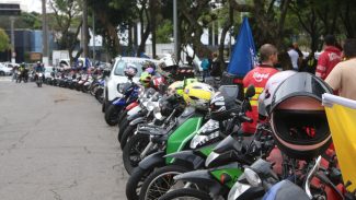 Três em cada 10 entregadores de comida enfrentam insegurança alimentar