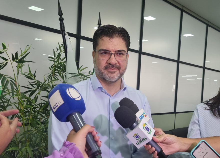 Legislação não favorece combate à criminalidade, diz juiz em reunião sobre moradores de rua